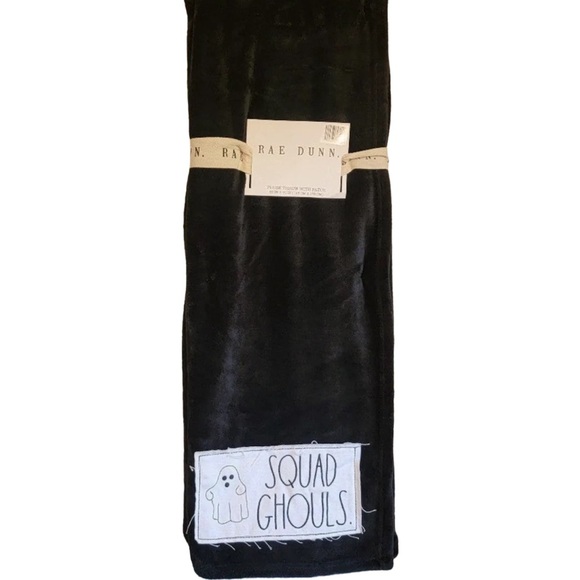NWT Rae Dunn SQUAD GHOULS Halloween/Ghost Black Plush Patch Throw Blanket Throw - Picture 2 of 2